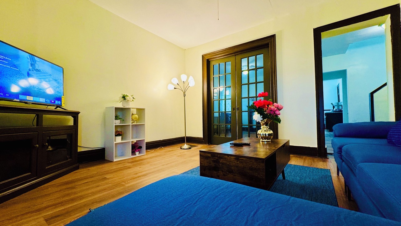 Photo of Livingroom in Niagara Falls