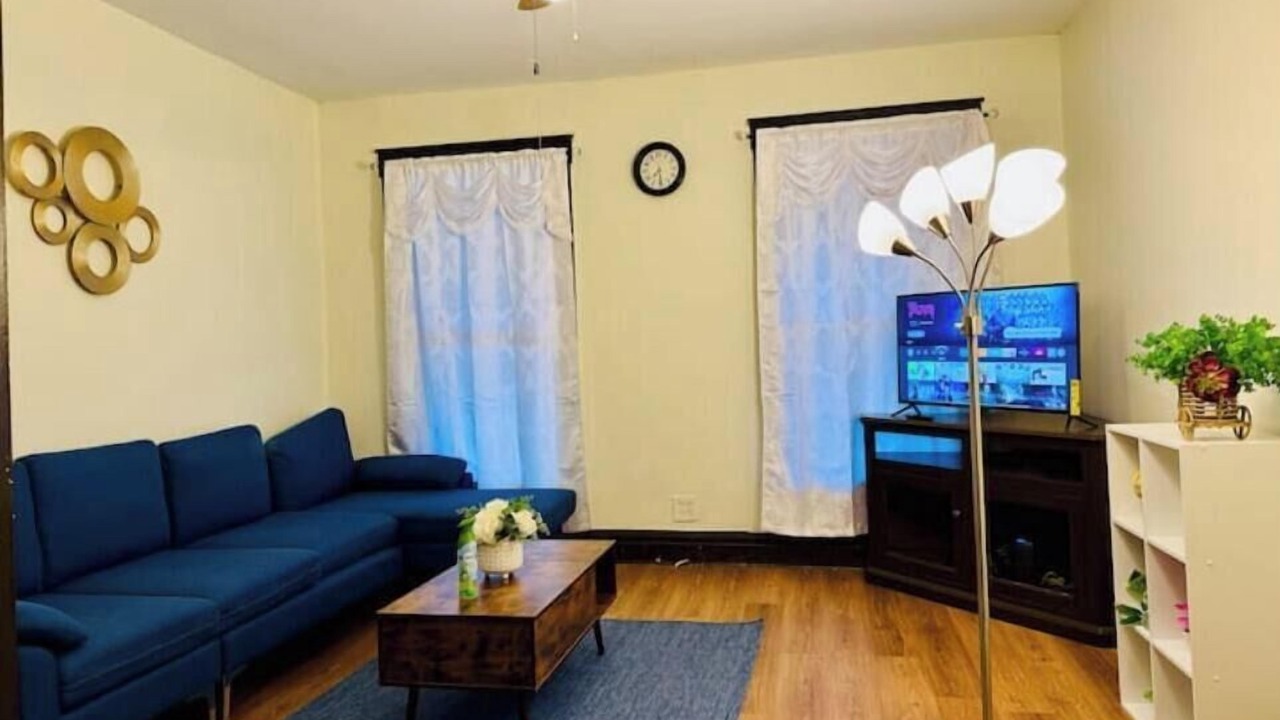 Photo of Livingroom in Niagara Falls