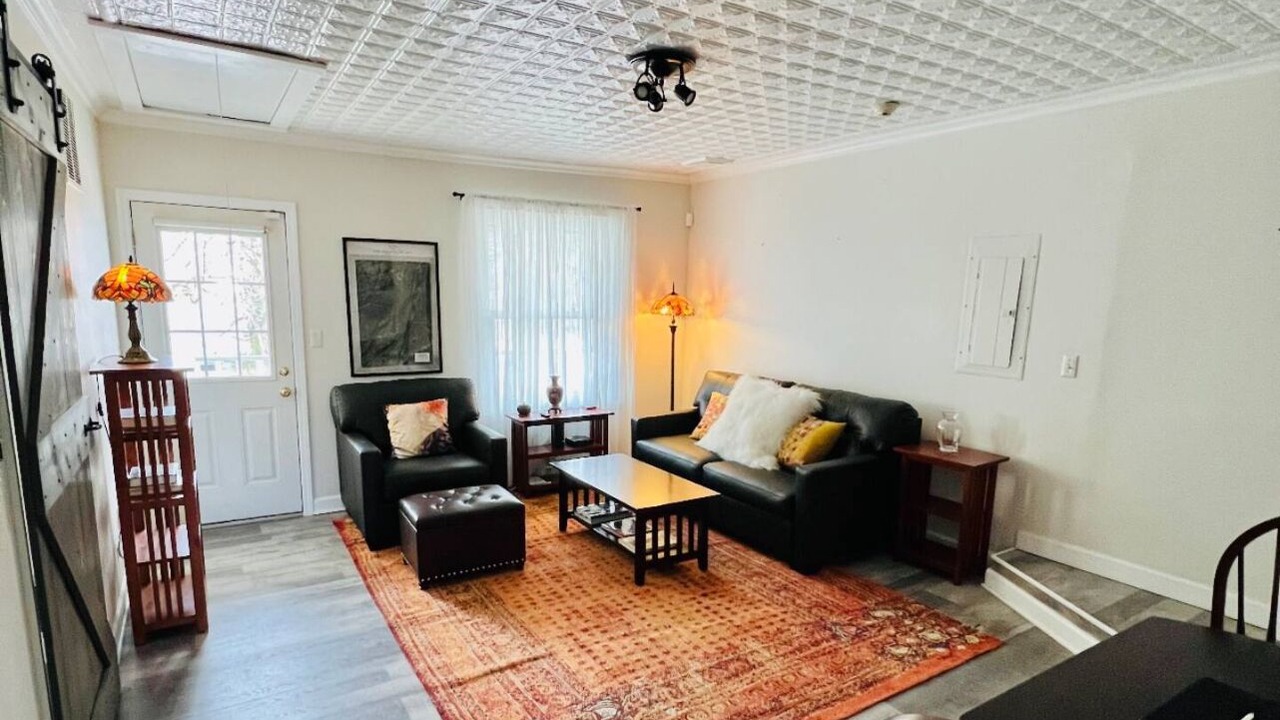 Photo of Livingroom in Kingston