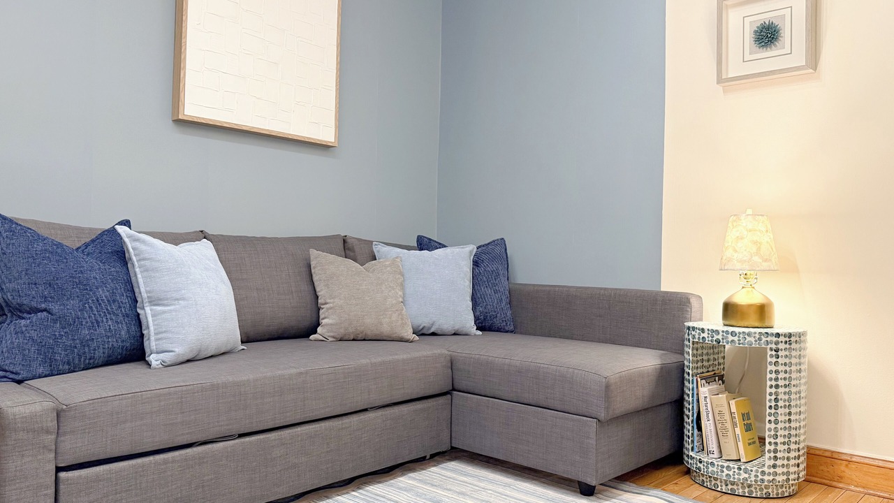 Photo of Livingroom in Midtown West