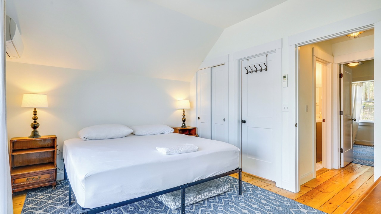 Photo of Bedroom in Wallingford