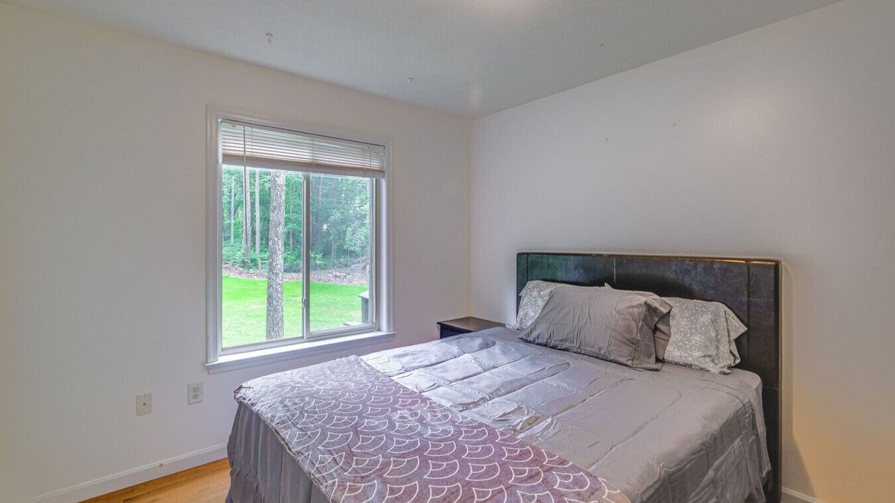Photo of Bedroom in Linden