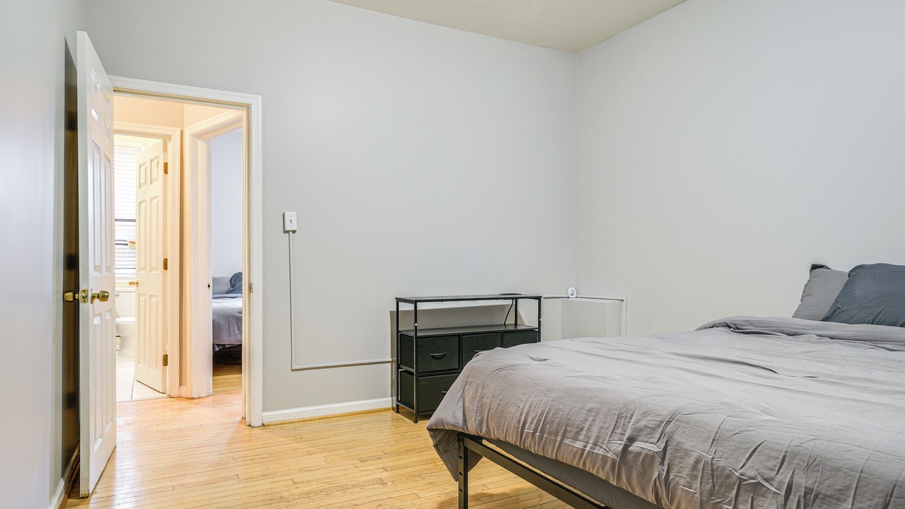 Photo of Bedroom in Downtown Baltimore