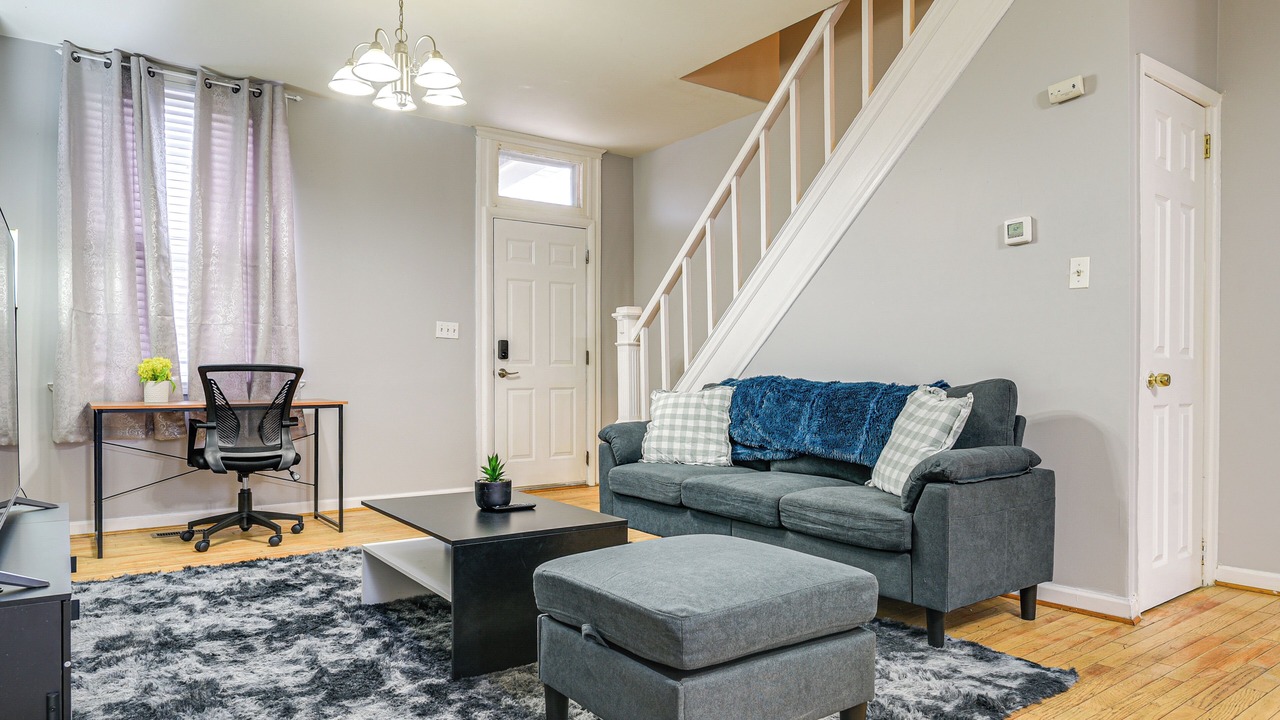 Photo of Livingroom in Downtown Baltimore