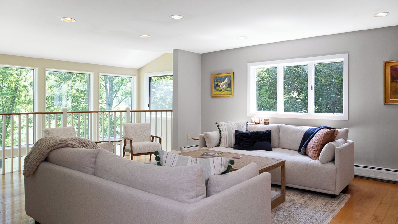Photo of Livingroom in Middlebury
