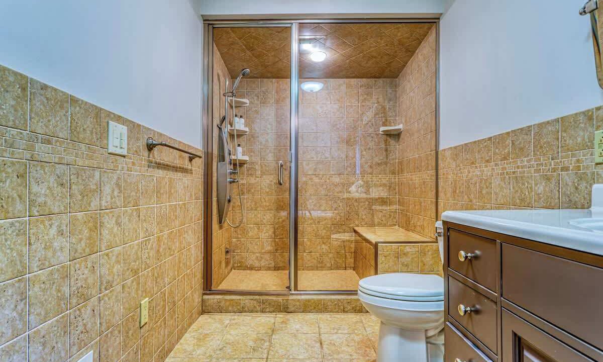 Photo of Bathroom in Hurley