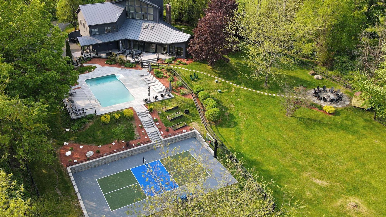 Photo of Outdoor in Hurley