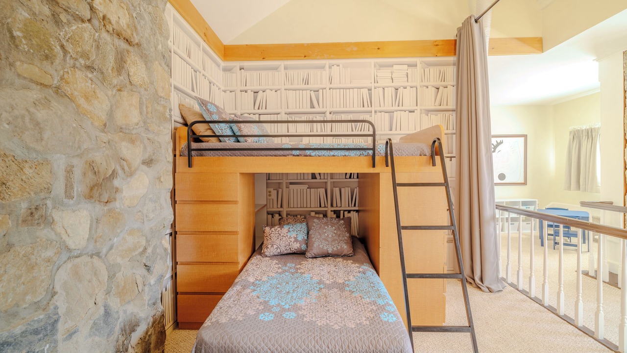 Photo of Bedroom in Richmond