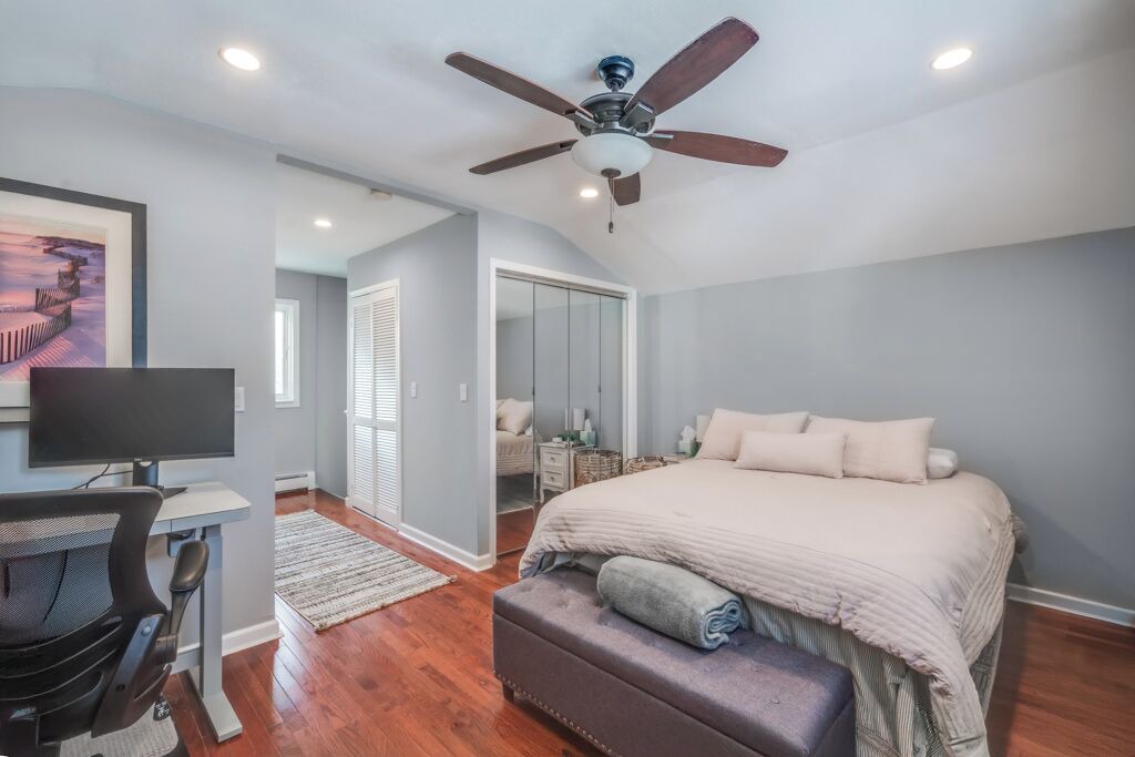 Photo of Bedroom in Amityville