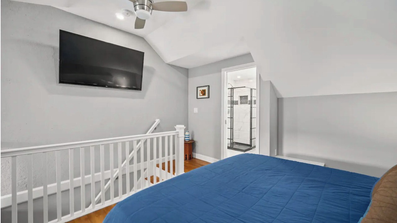 Photo of Bedroom in Salem