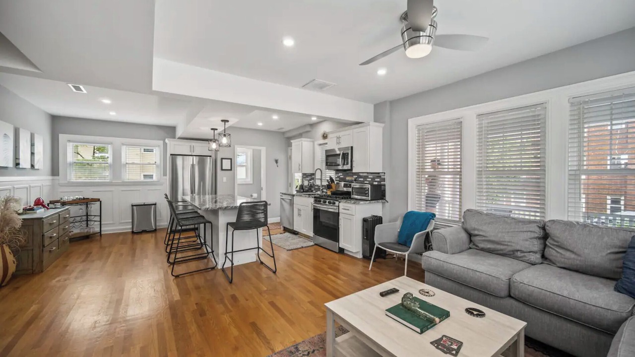 Photo of Livingroom in Salem