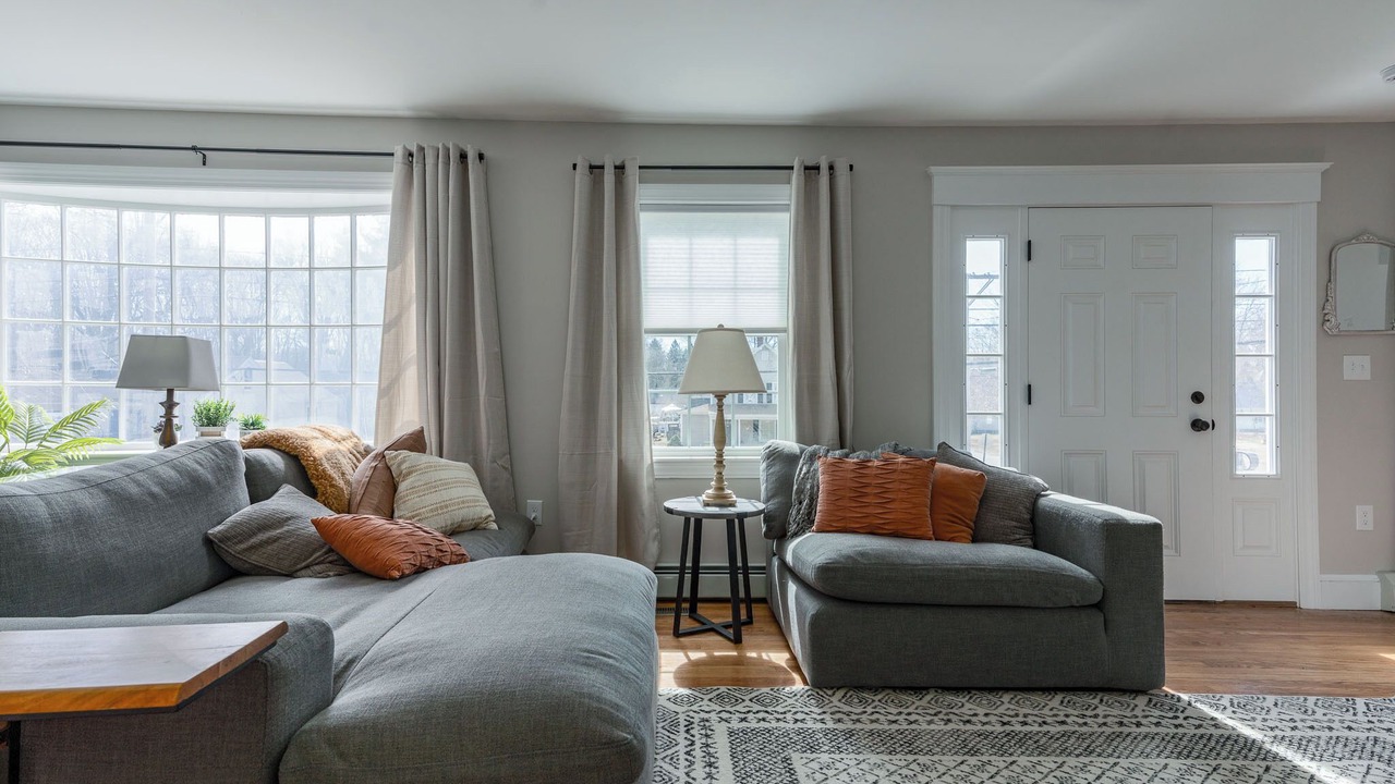 Photo of Livingroom in Salem