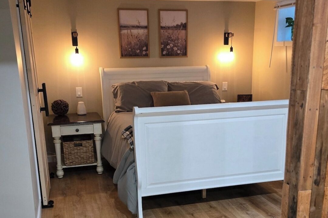 Photo of Bedroom in Salem
