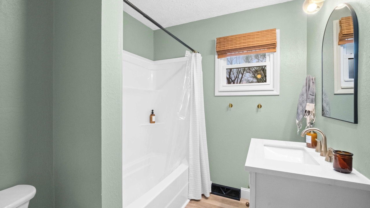 Photo of Bathroom in Summerlee