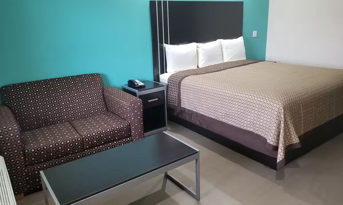 Photo of Bedroom in Bay City