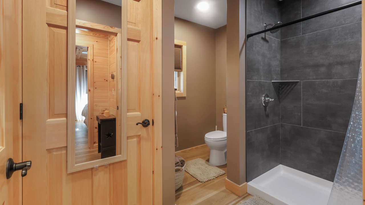 Photo of Bathroom in Deposit