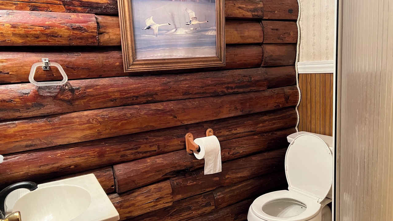 Photo of Bathroom in Marion Station