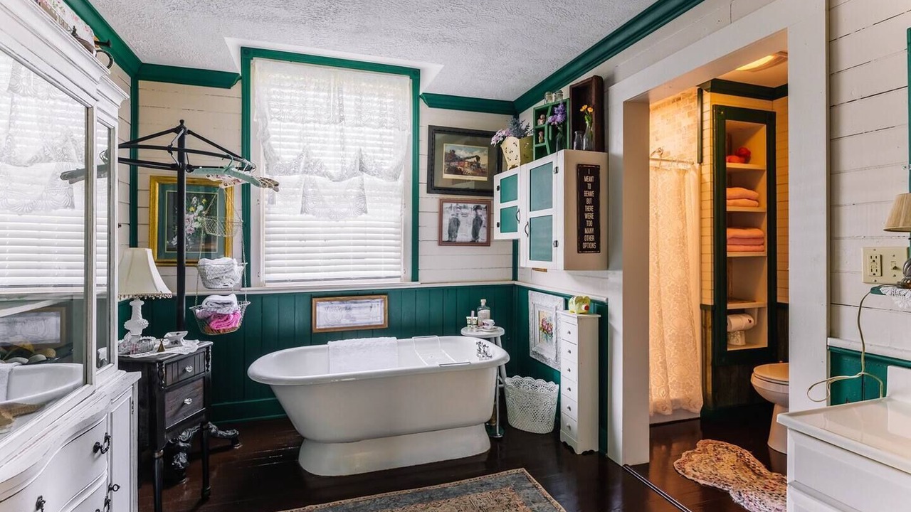 Photo of Bathroom in Allisonia