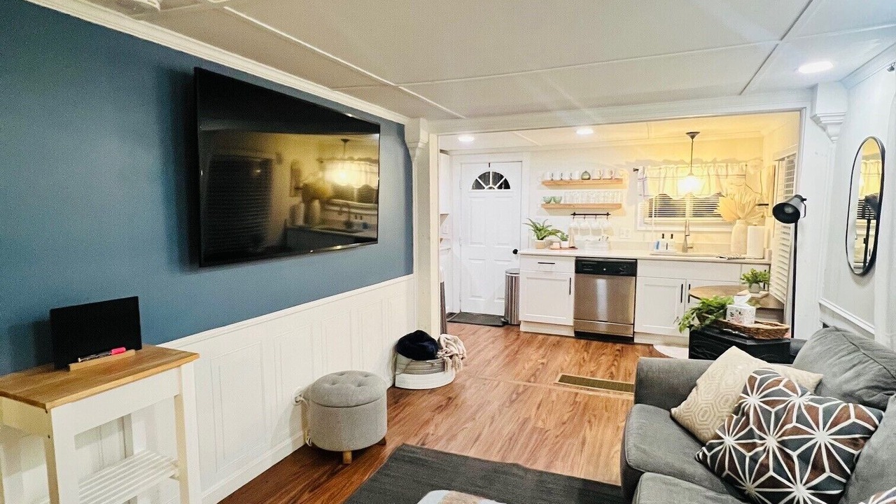 Photo of Livingroom in Gilmanton