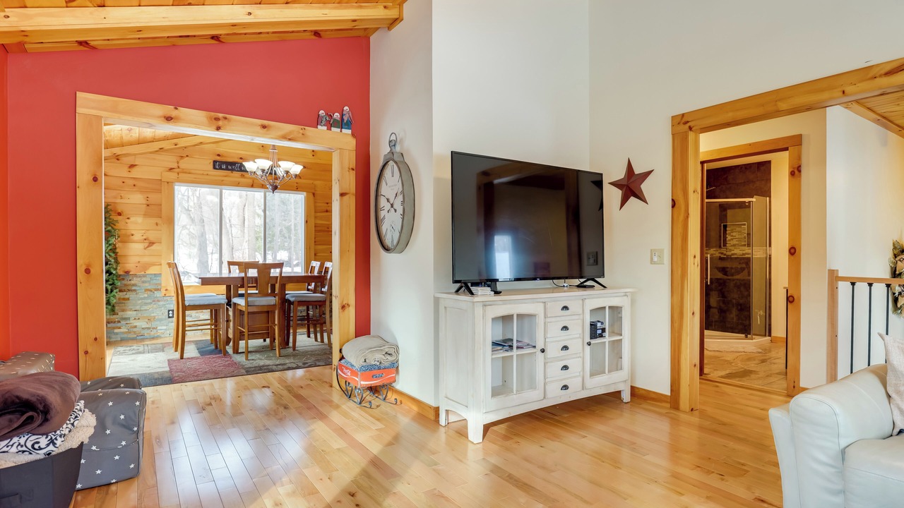 Photo of Livingroom in Canandaigua