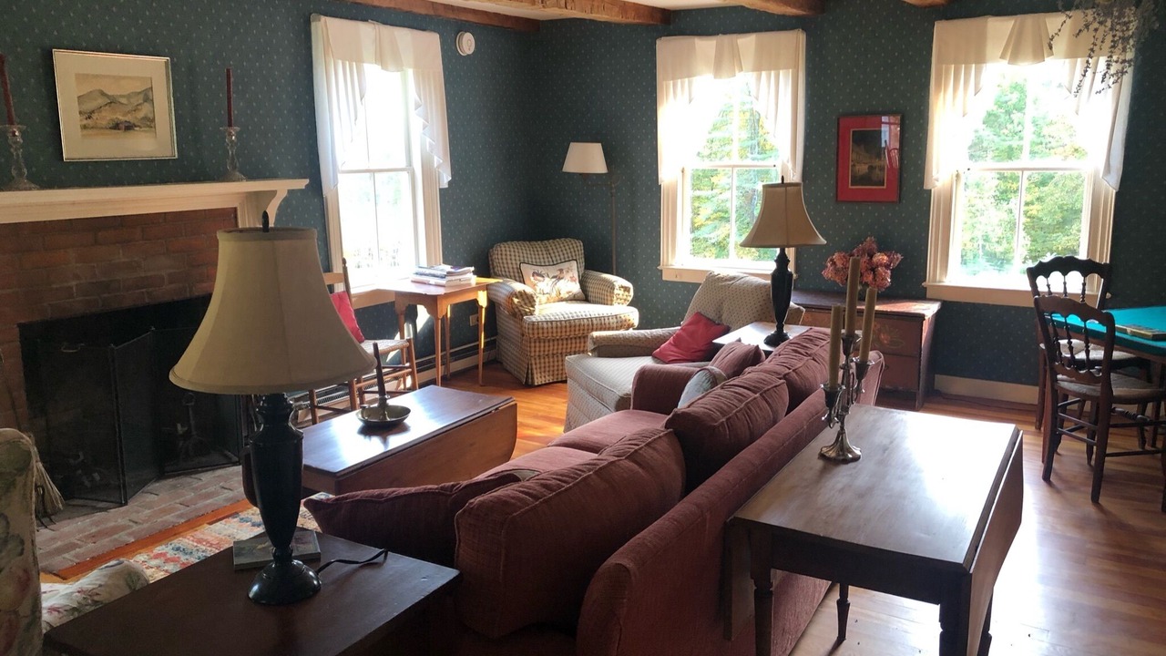 Photo of Livingroom in Bethel