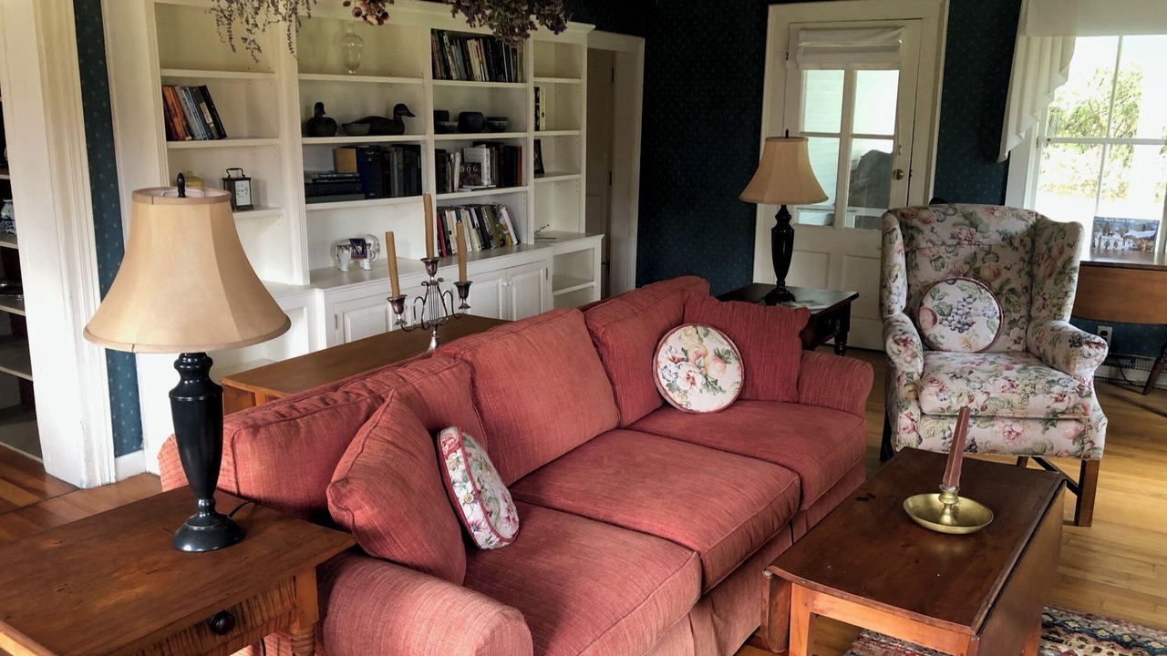 Photo of Livingroom in Bethel