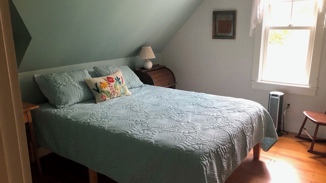 Photo of Bedroom in Bethel