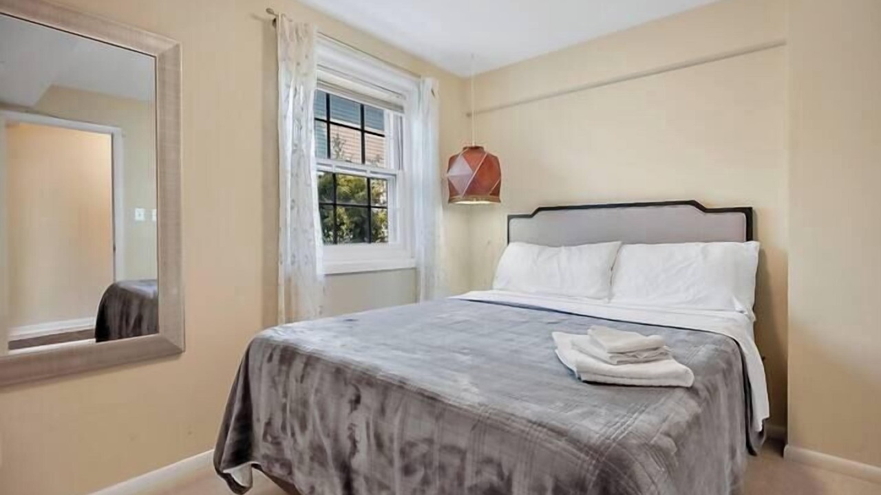 Photo of Bedroom in Tysons