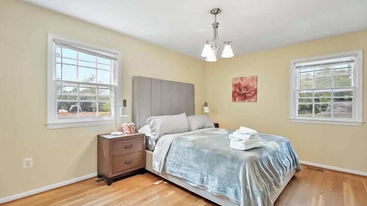 Photo of Bedroom in Tysons