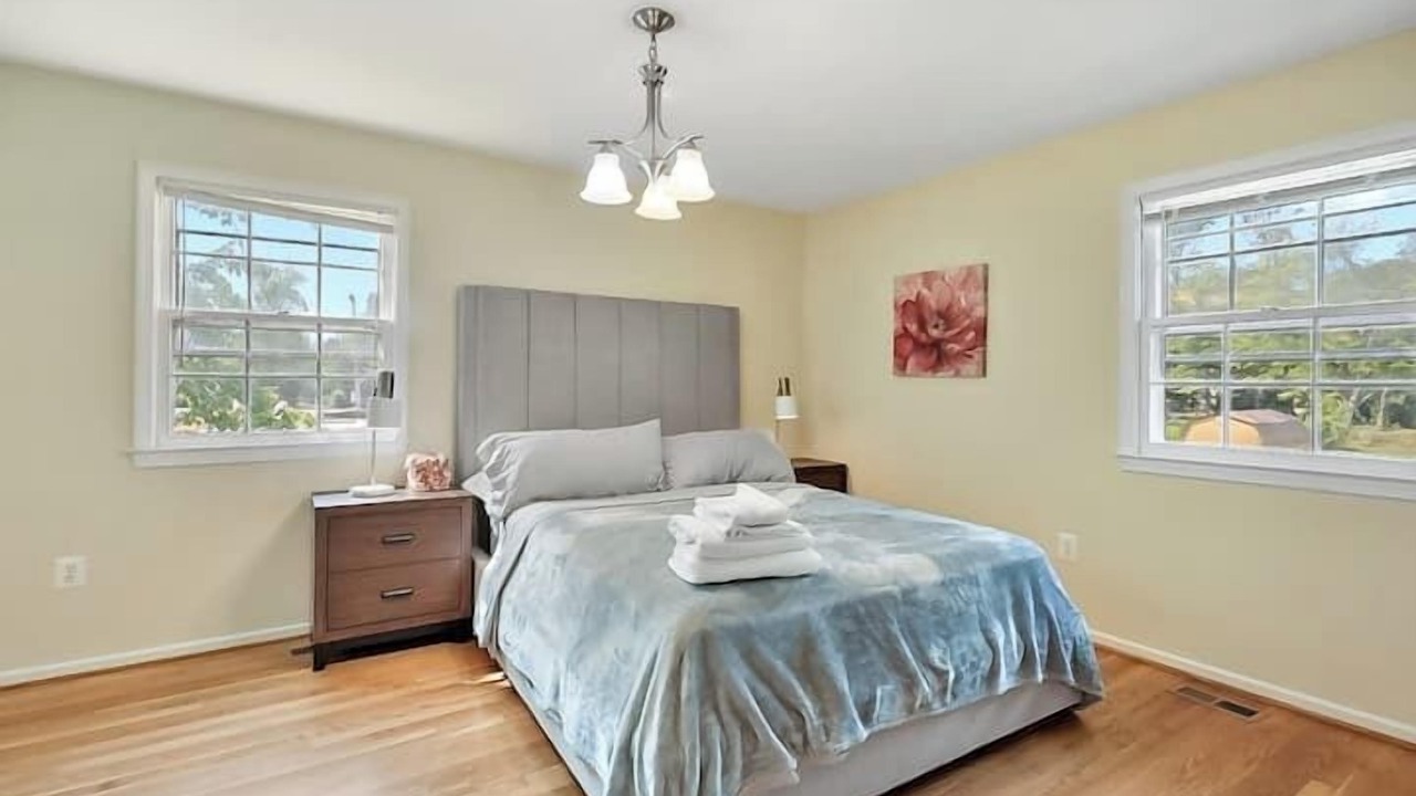 Photo of Bedroom in Tysons