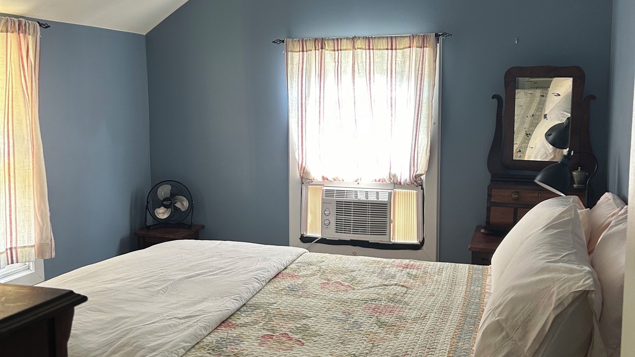 Photo of Bedroom in Niverville