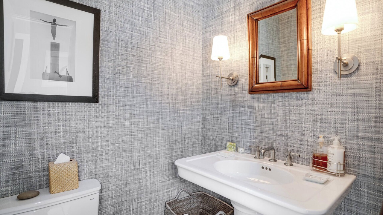 Photo of Bathroom in Sagaponack