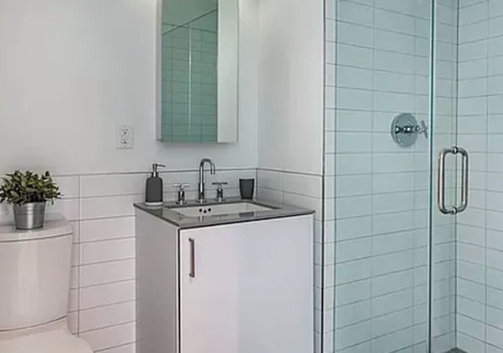 Photo of Bathroom in Hunters Point