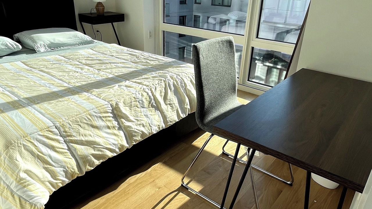 Photo of Bedroom in Hunters Point