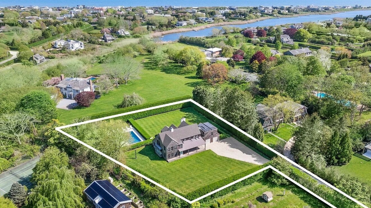 Photo of Outdoor in Water Mill