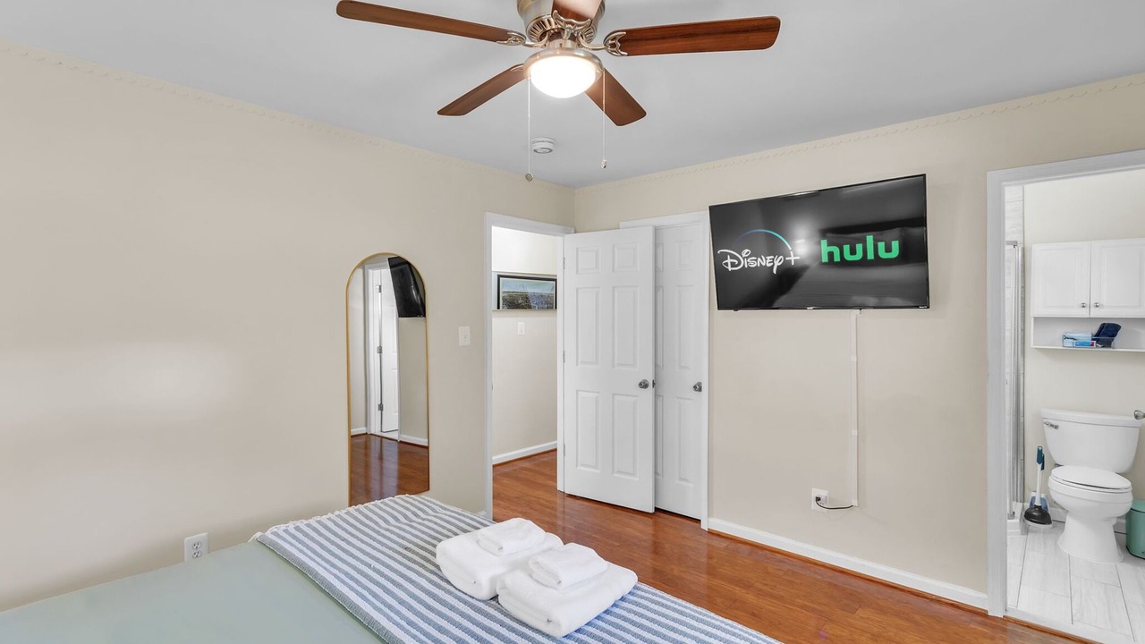 Photo of Bedroom in Seminary Hill