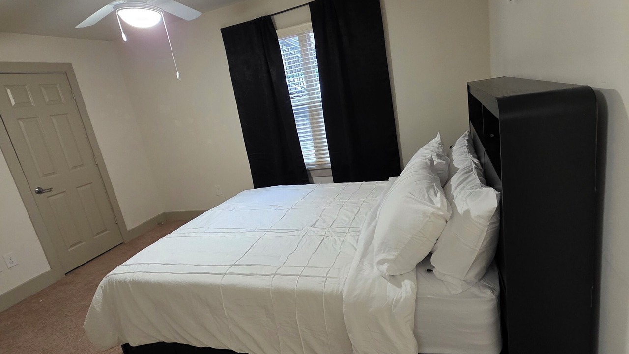 Photo of Bedroom in Downtown Atlanta