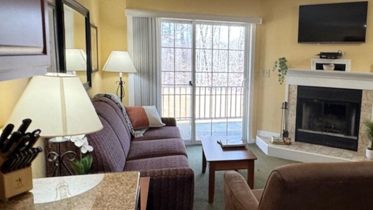 Photo of Livingroom in Francestown