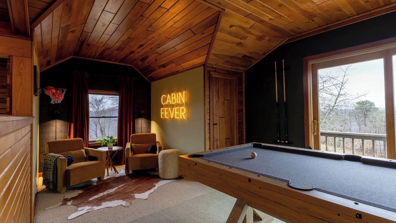 Photo of Bedroom in Lansing