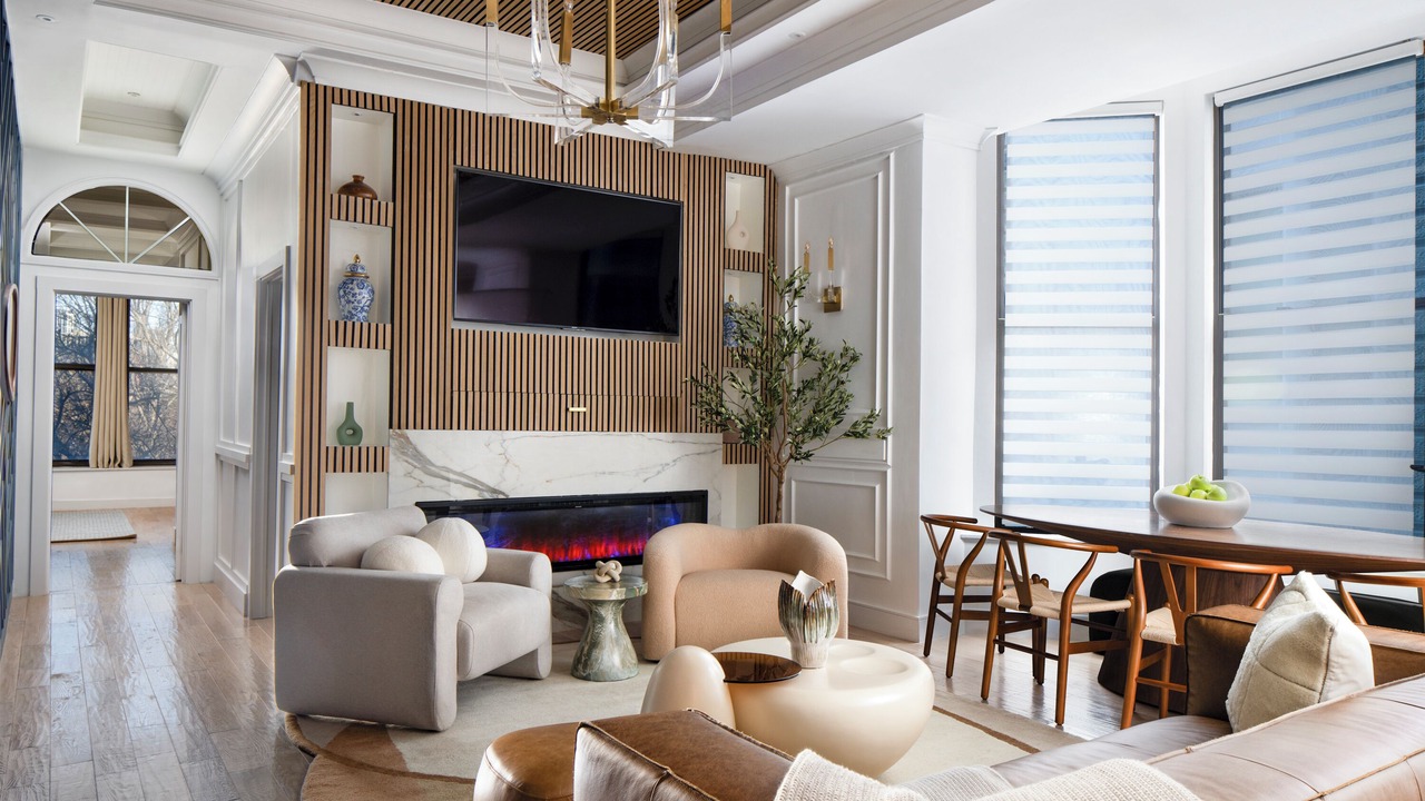 Photo of Livingroom in Theatre District