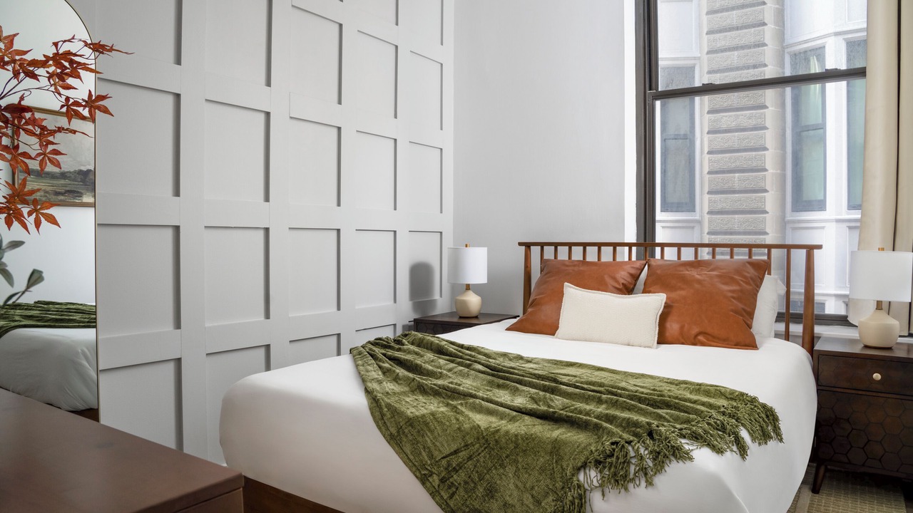 Photo of Bedroom in Theatre District