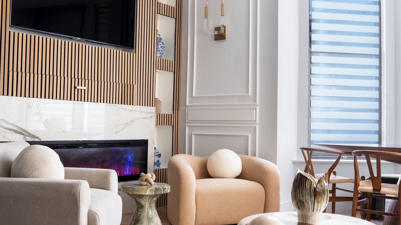 Photo of Livingroom in Theatre District