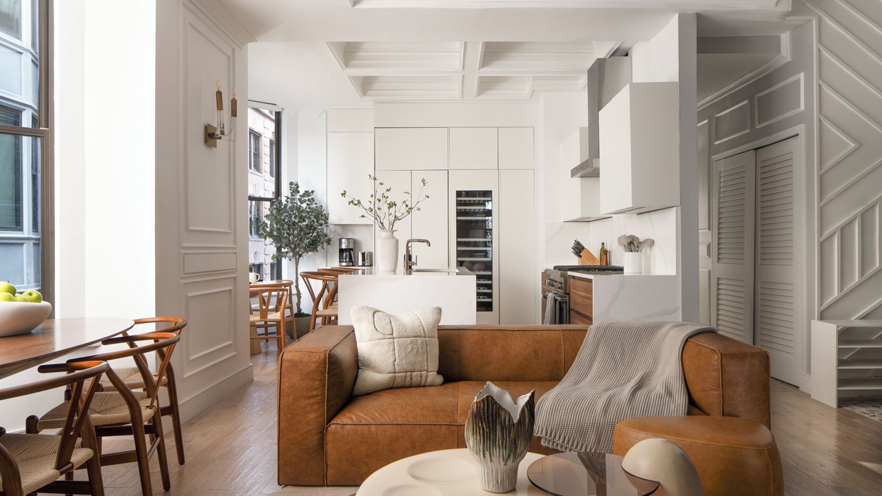 Photo of Livingroom in Theatre District