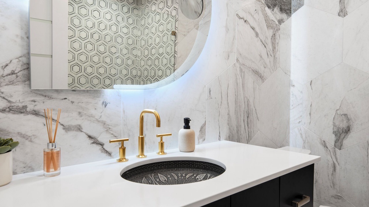 Photo of Bathroom in Theatre District
