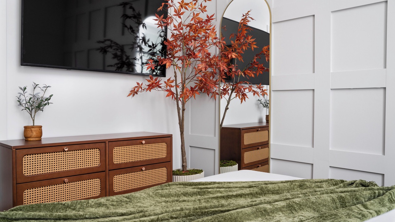 Photo of Bedroom in Theatre District