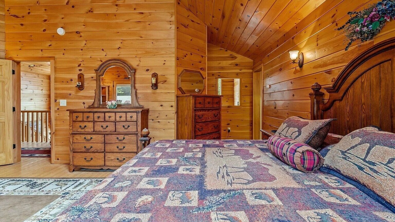 Photo of Bedroom in Day