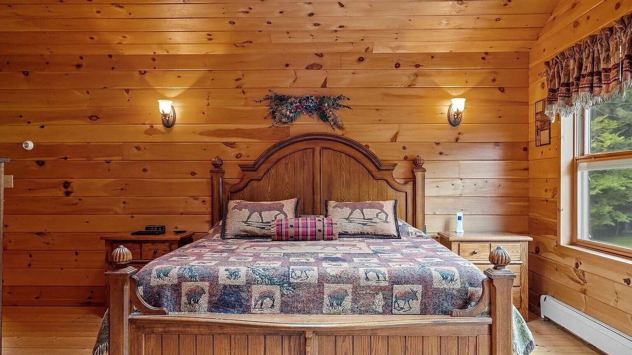 Photo of Bedroom in Day