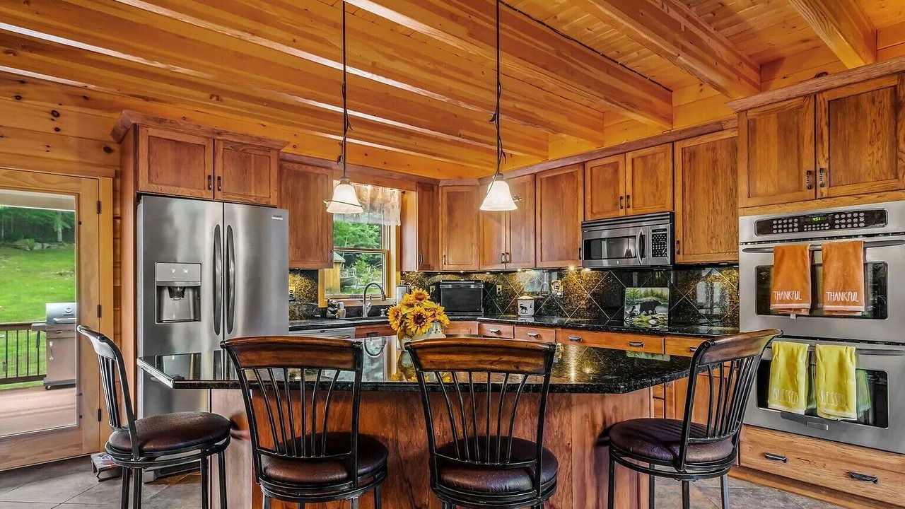 Photo of Kitchen in Day
