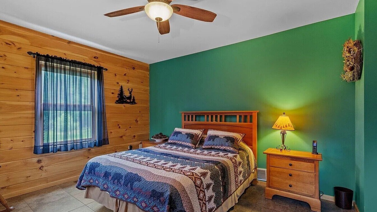Photo of Bedroom in Day
