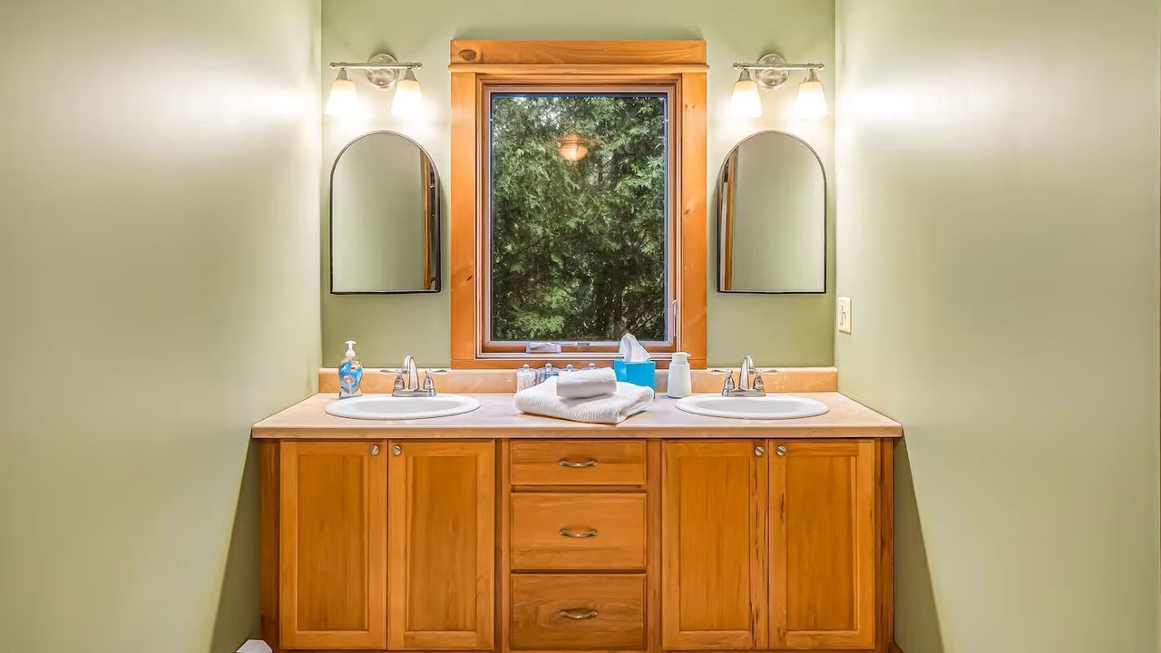 Photo of Bathroom in Eden